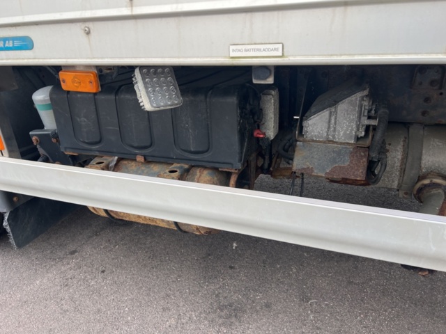1460729-24 Skåpbil Volvo FL 4*2  Manuell, -2010 repobjekt