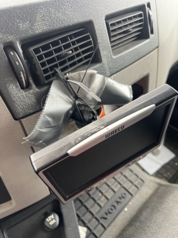 1460729-39 Skåpbil Volvo FL 4*2  Manuell, -2010 repobjekt