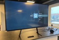 1431578 Screen and conference camera - Voxicon, Logitech