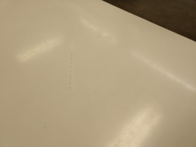 1401076-5 Bord, stolar, spegel och skåp