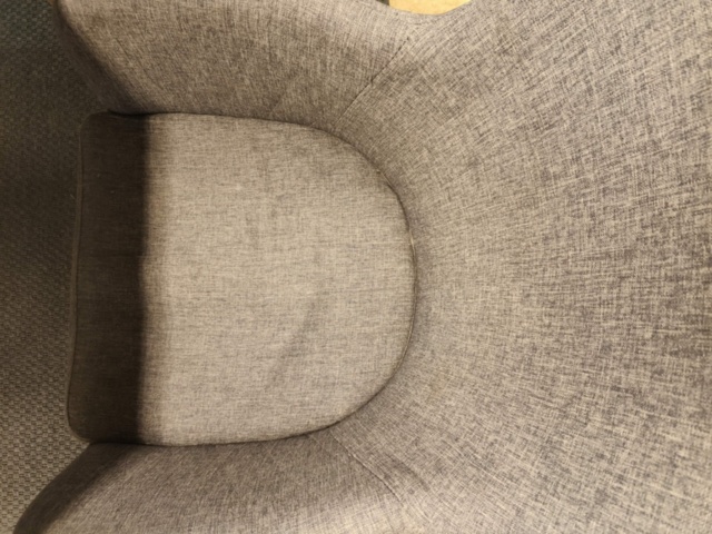 1401076-13 Bord, stolar, spegel och skåp