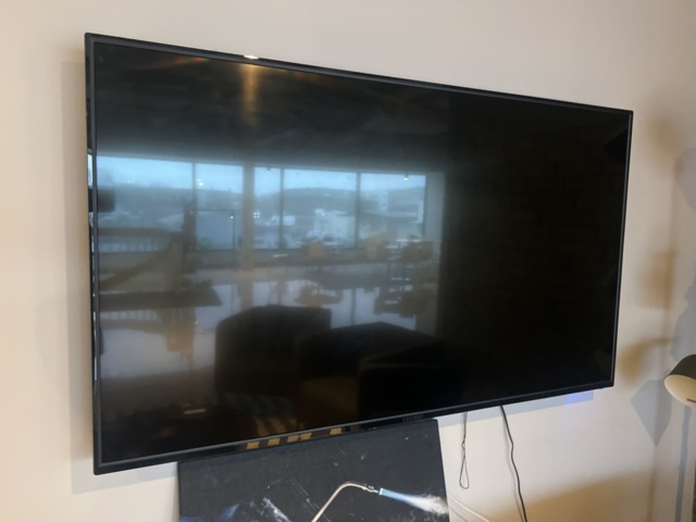 1431584-10 Kontorsinredning - Skärm, fåtöljer, golvlampa, m.m.