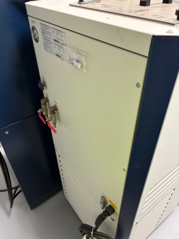 1455692-6 Röntgendiffraktometer – Bruker D8 Endeavor High Throughput XRD (2023) + Van der Heijden kylaggregat