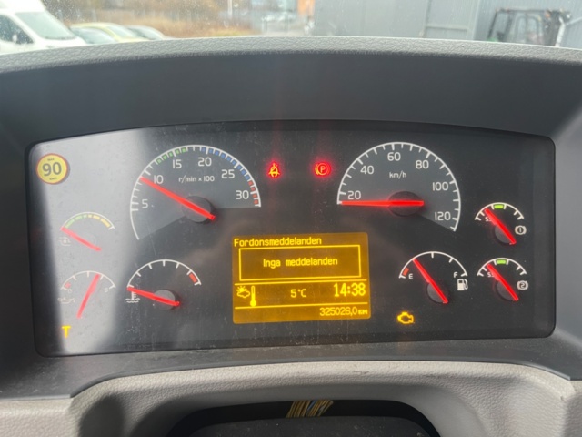 1460729-42 Skåpbil Volvo FL 4*2  Manuell, -2010 repobjekt