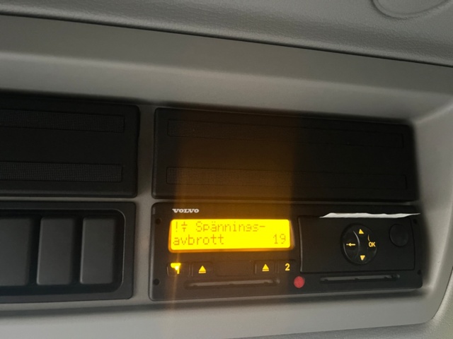 1460729-43 Skåpbil Volvo FL 4*2  Manuell, -2010 repobjekt