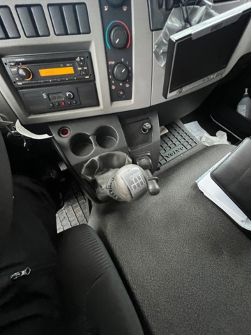 1460729-46 Skåpbil Volvo FL 4*2  Manuell, -2010 repobjekt