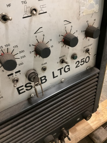 1406935-4 Svets ESAB LTG 250