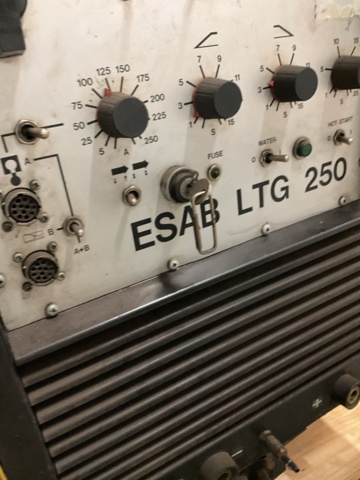 1406935-6 Svets ESAB LTG 250