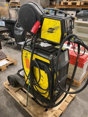 1406938-1 Welder ESAB Aristo Mig 400