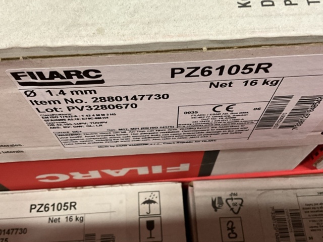 1406940-7 15 st. paket med svetstråd FILARC  PZ6105R 1,4 mm