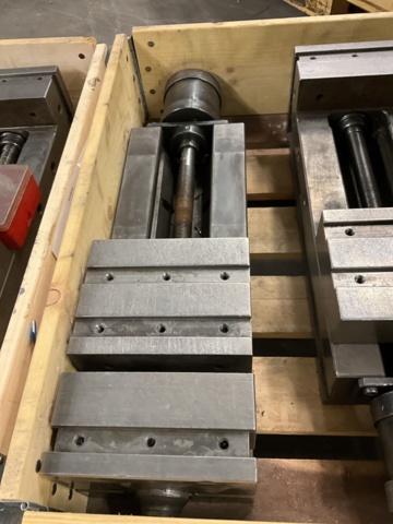 1406954-7 2 pcs. Larger machine vice Allmatic