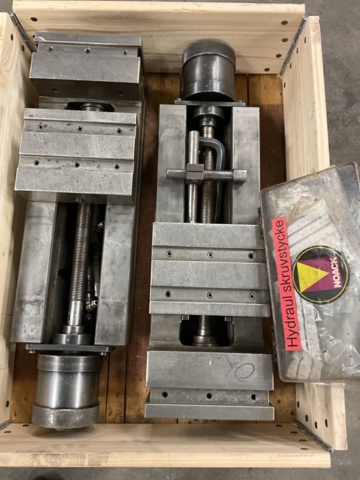 1406955-1 2 pcs. Larger machine vice Allmatic