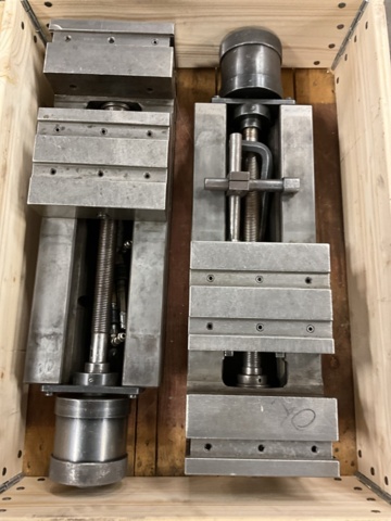 1406955-5 2 pcs. Larger machine vice Allmatic