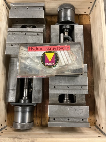 1406955-6 2 pcs. Larger machine vice Allmatic