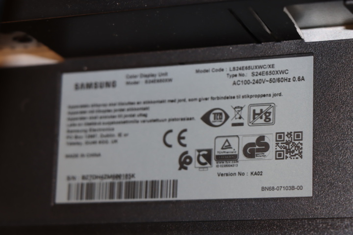 1295797-8 Skärm Samsung 24 tum