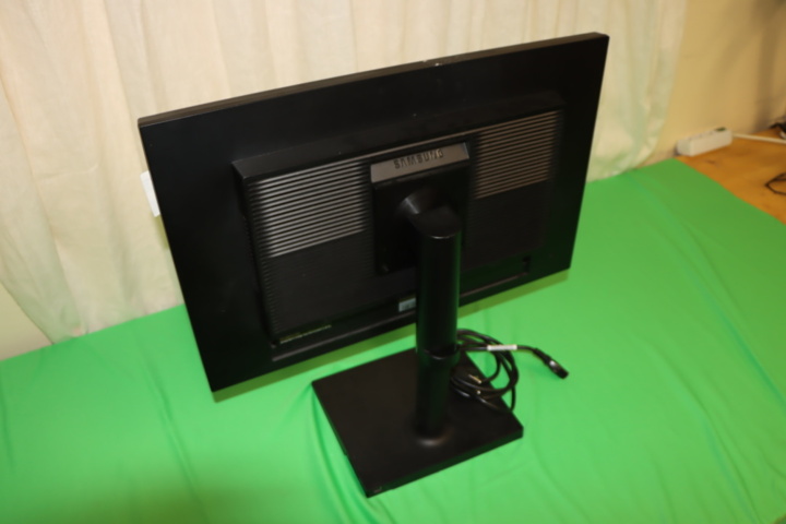 1295797-10 Skärm Samsung 24 tum