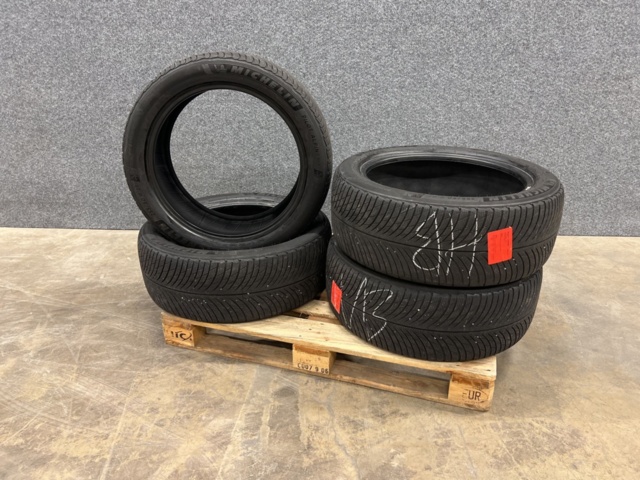 1461174-1 4 pcs Winter tires Michelin 255/50 R21 *Updated*