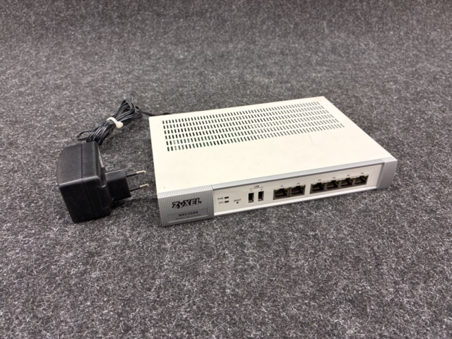 1461175-1 Wireless LAN Controller Zyxel NXC2500