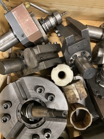 1406958-6 Parti med Chuckar och verktygshållare  MAZAK