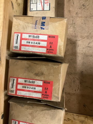 1406959-6 Screw assortment