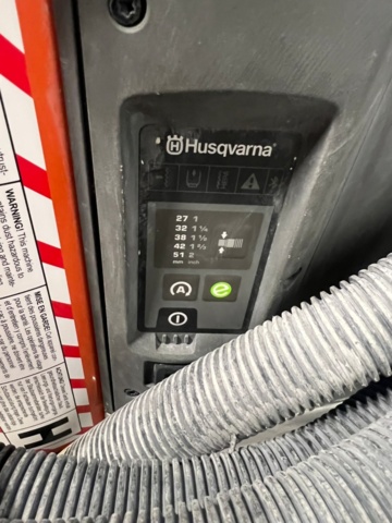 1426902-4 Vacuum cleaner Husqvarna DE 110