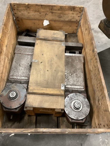 1406967-1 2 st. Maskinskruvstycke Allmatic 200