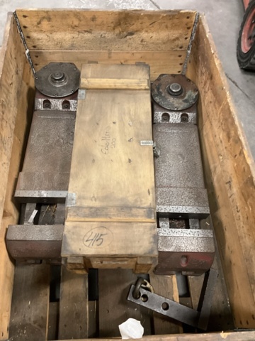 1406967-2 2 st. Maskinskruvstycke Allmatic 200