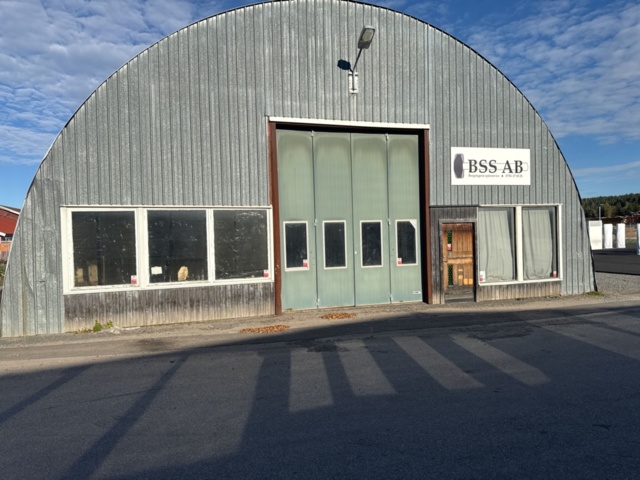 1461184-7 Plåtbyggnad båghall 23m x 15m