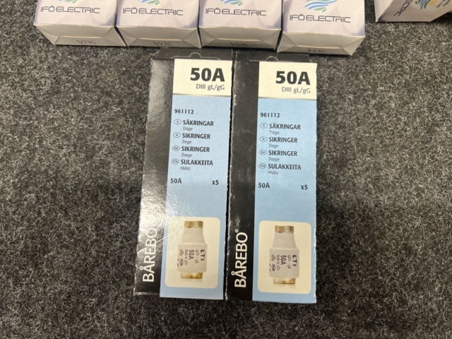 1461267-5 7 st Förpackningar med säkringar & smältproppar 50A, Bårebo & Ifö electric