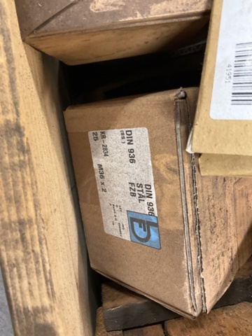 1406957-8 Lot with bolt and screw assortment