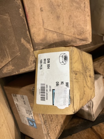 1406957-9 Lot with bolt and screw assortment