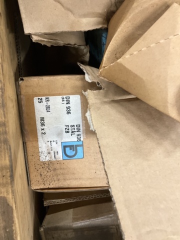 1406957-10 Lot with bolt and screw assortment