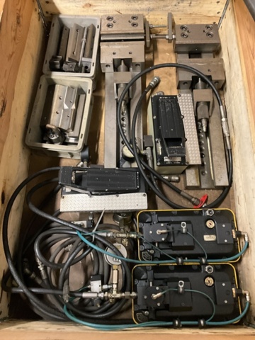 1406968-1 2 st. Hydrauliska Maskinskruvstycke