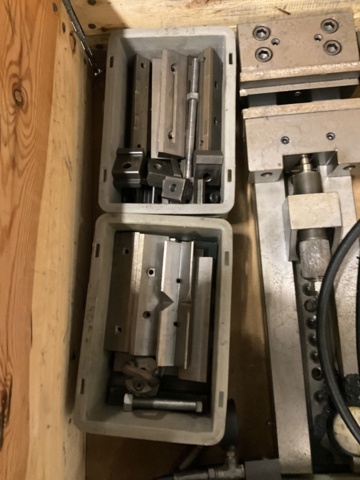 1406968-4 2 st. Hydrauliska Maskinskruvstycke