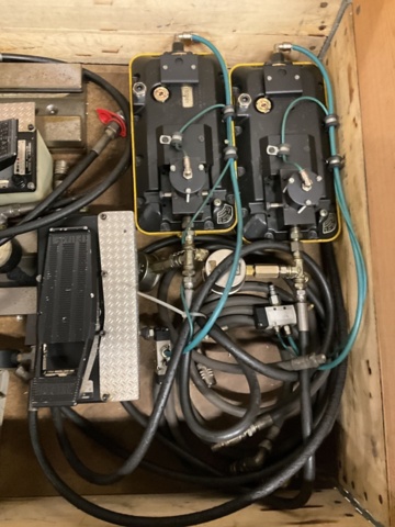 1406968-5 2 st. Hydrauliska Maskinskruvstycke