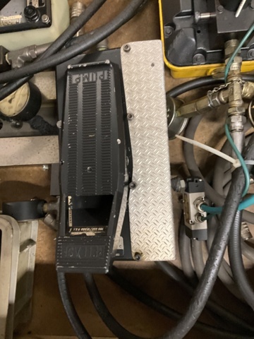 1406968-6 2 st. Hydrauliska Maskinskruvstycke