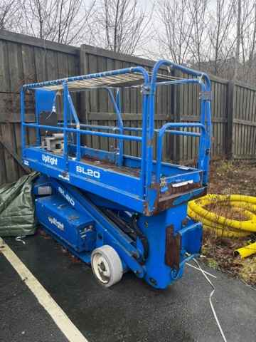 1351377-1 Saxlift UpRight SL20 -2000 (Reparationsobjekt)