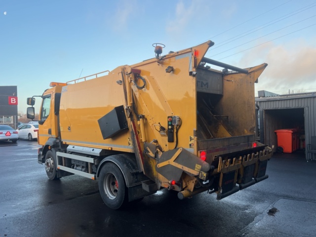 1338334-3 Sopbil med tillbehör - Volvo FL 4x2 - 2018