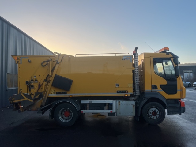 1338334-6 Sopbil med tillbehör - Volvo FL 4x2 - 2018