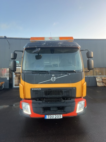 1338334-8 Sopbil med tillbehör - Volvo FL 4x2 - 2018