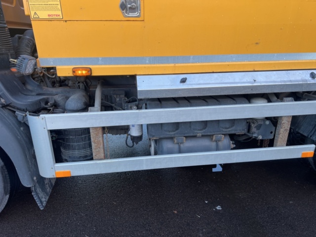 1338334-14 Sopbil med tillbehör - Volvo FL 4x2 - 2018