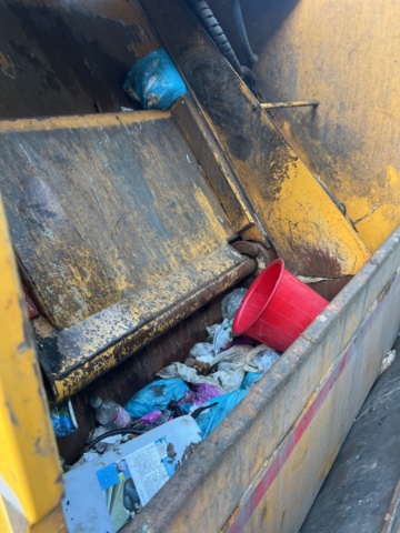 1338334-16 Sopbil med tillbehör - Volvo FL 4x2 - 2018