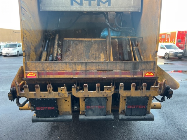 1338334-17 Sopbil med tillbehör - Volvo FL 4x2 - 2018