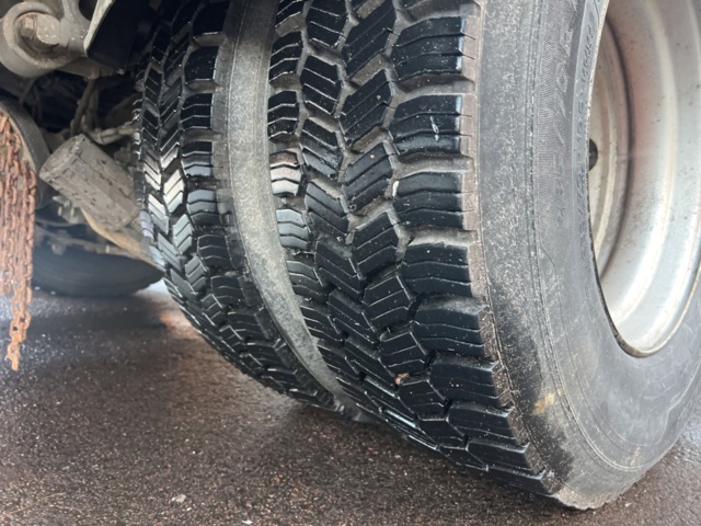 1338334-24 Sopbil med tillbehör - Volvo FL 4x2 - 2018