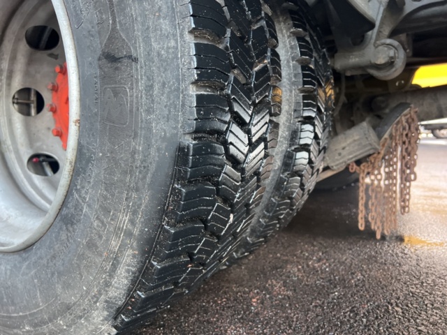 1338334-25 Sopbil med tillbehör - Volvo FL 4x2 - 2018