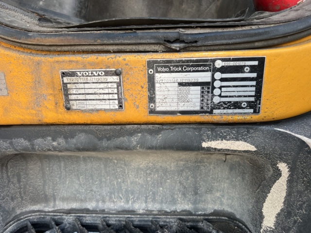 1338334-26 Sopbil med tillbehör - Volvo FL 4x2 - 2018