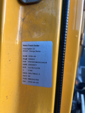 1338334-27 Sopbil med tillbehör - Volvo FL 4x2 - 2018