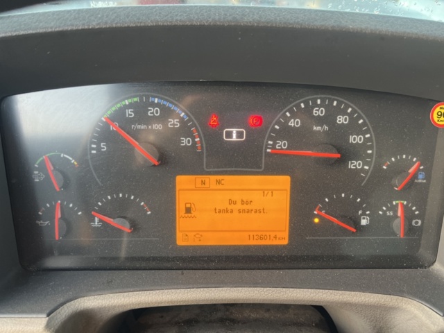 1338334-32 Sopbil med tillbehör - Volvo FL 4x2 - 2018