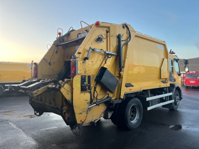 1338335-5 Sopbil Volvo Lastbilar FL 7.1 Automatisk, 265hk, -2010