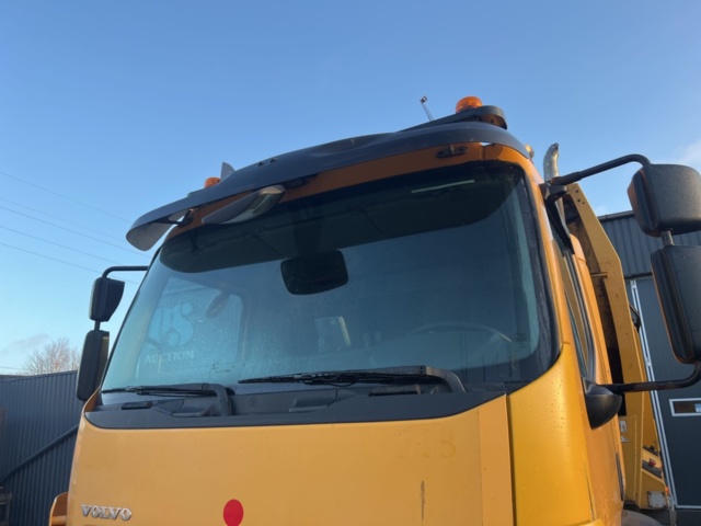 1338335-10 Sopbil Volvo Lastbilar FL 7.1 Automatisk, 265hk, -2010
